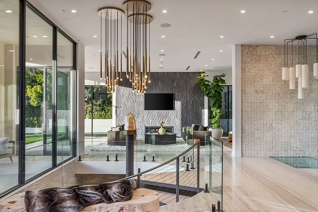 Brooklyn Beckham vende mansão em Beverly Hills por R$ 55,7 milhões (Foto: Divulgação)