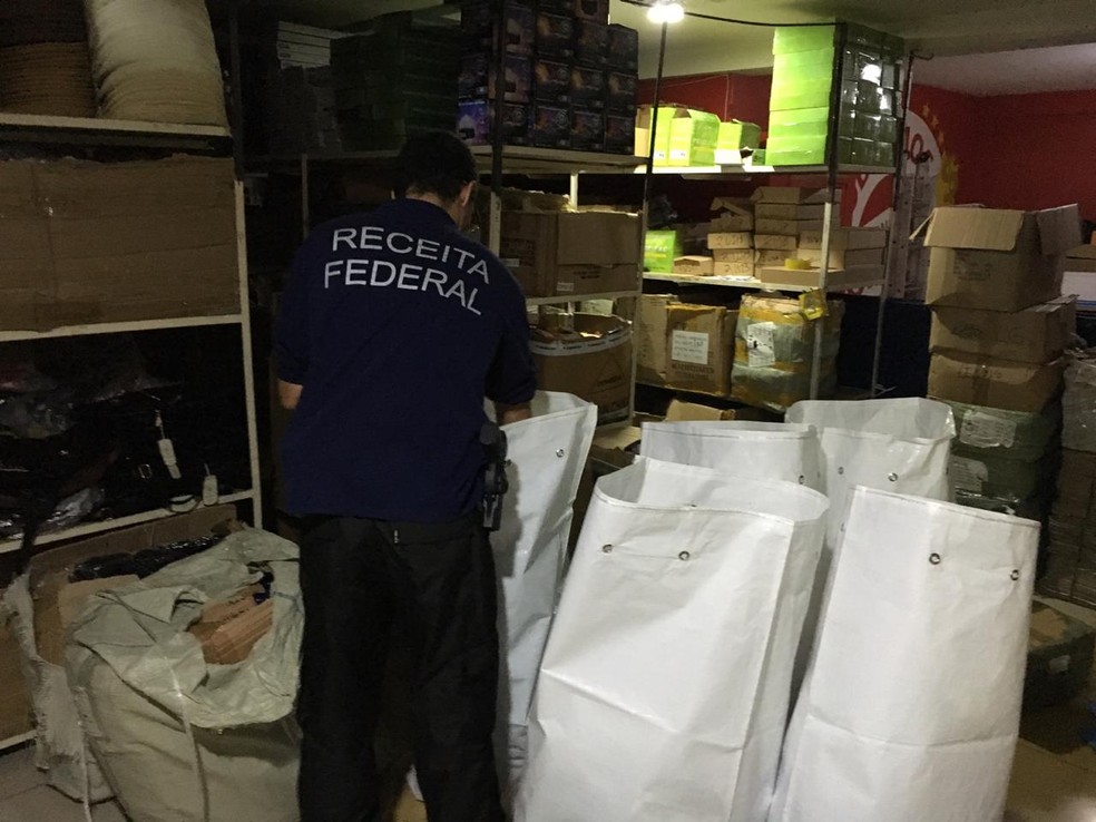 Operação da Receita Federal em lojas de Salvador  — Foto: Receita Federal/Divulgação