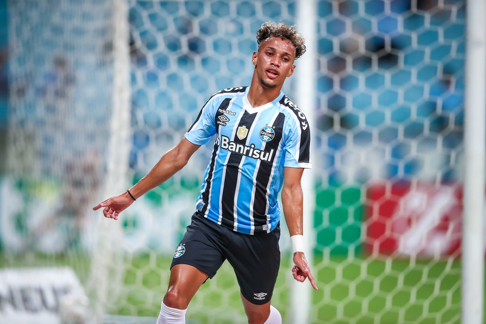 Bitello tem quatro gols e três assistências pelo Grêmio no ano — Foto: Lucas Uebel/Grêmio