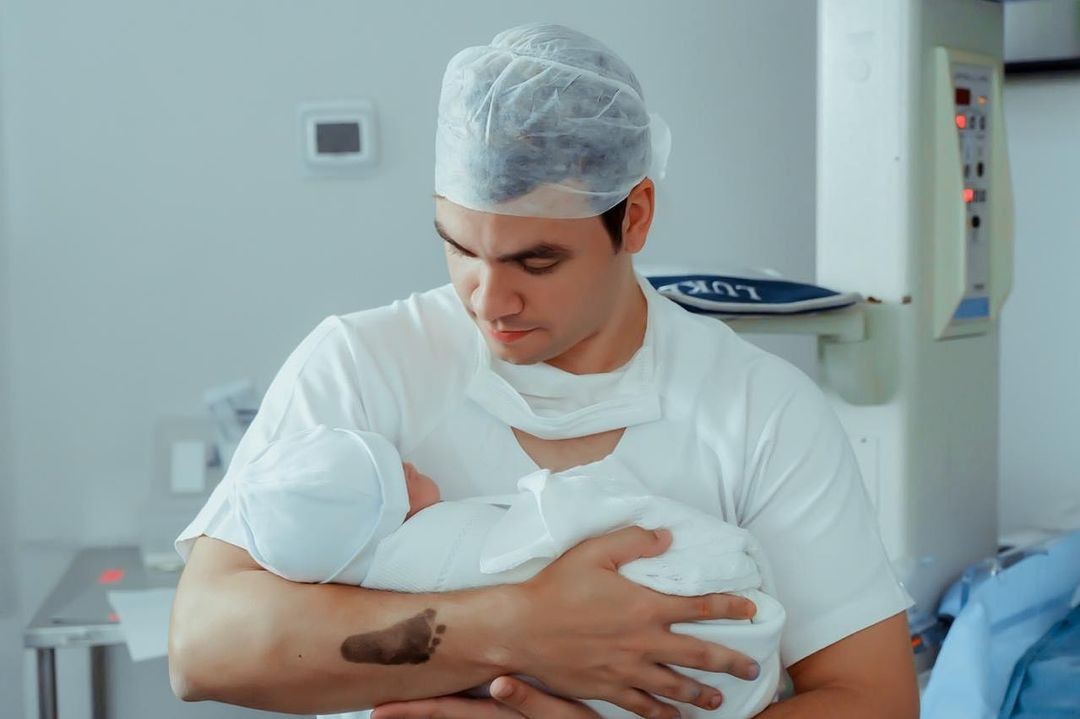 Primeiro filho do Luccas Neto nasceu (Foto: Instagram)