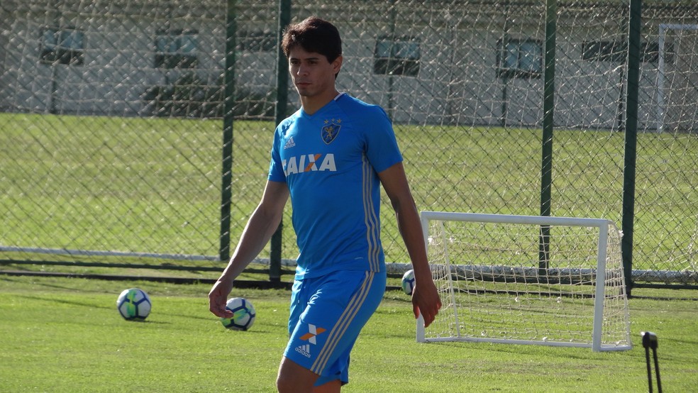 Jean deixou o Tubarão e foi para o Sport (Foto: Daniel Gomes)