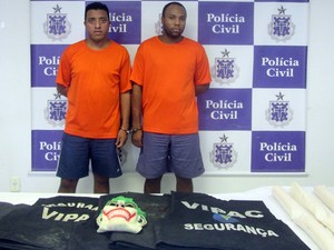 Dupla foi presa suspeita de violar bancos na Bahia (Foto: Divulgação / Polícia Civil )