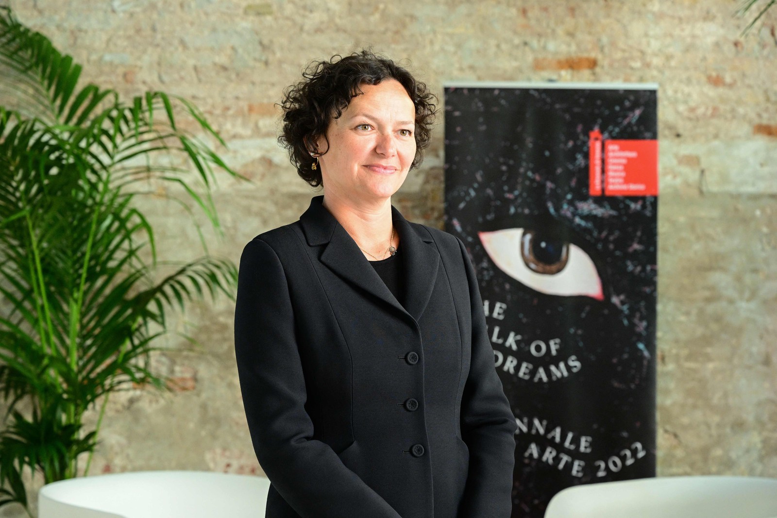 A curadora da 59ª Bienal de Veneza, a italiana radicada em Nova York Cecilia Alemani AFP