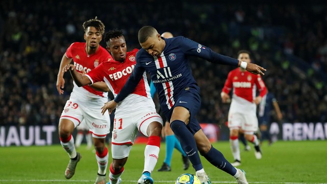 Mbapp&eacute; perdeu algumas chances e, pela primeira vez depois de oito jogos, saiu de campo sem balan&ccedil;ar as redes