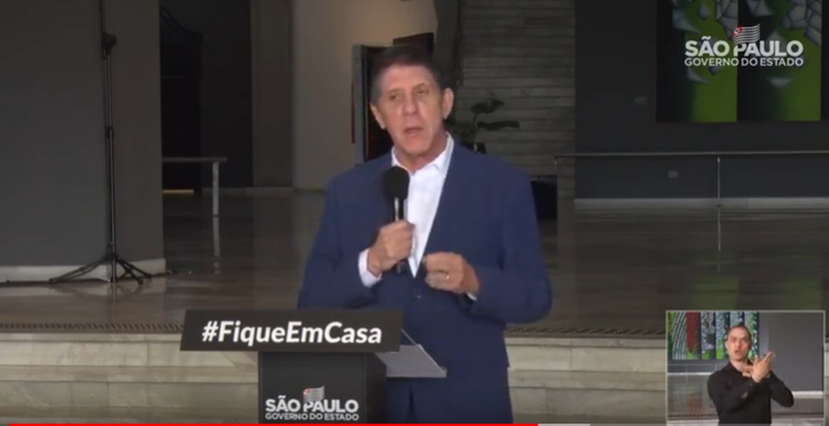 David Uip diz que isolamento tem de subir de 54% para 70% ou leitos não serão suficientes