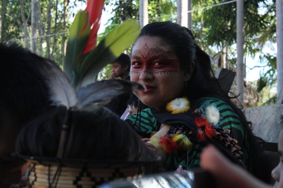 Indígena em aldeia no interior do Acre — Foto: Yara Luiza Piyãko Pinhanta/Arquivo pessoal