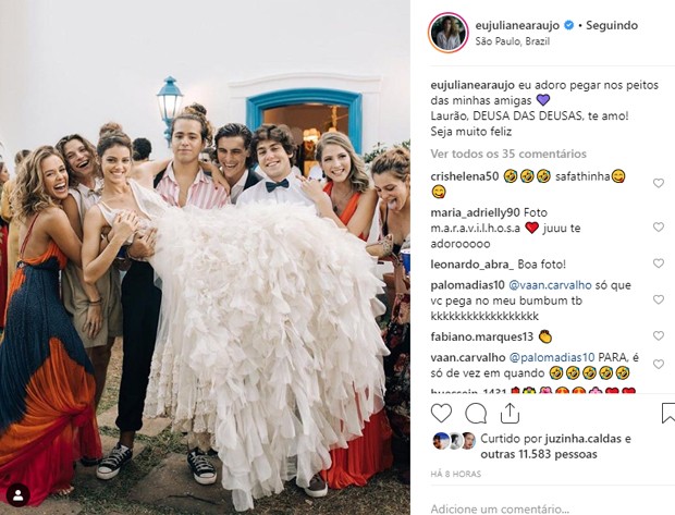 Juliane Araújo explica mão no seio de Laura Neiva em casamento (Foto: Reprodução/Instagram)