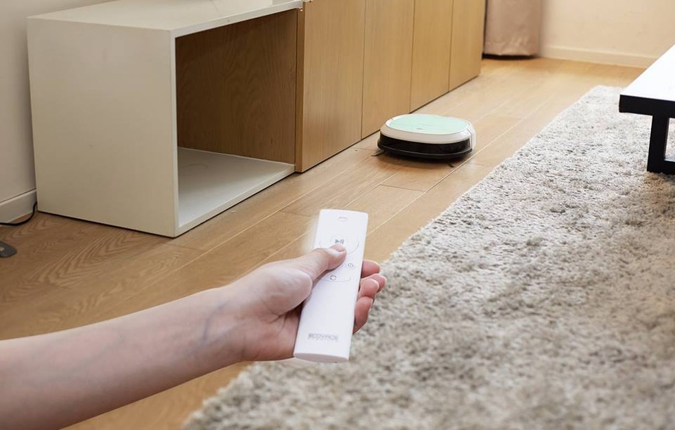 Robôs podem ser programados para fazer a limpeza (Foto: Divulgação/Ecovacs)
