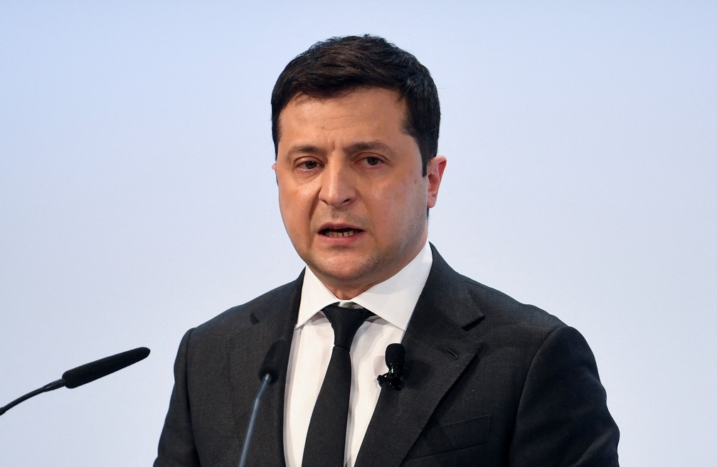 Volodymyr Zelenskiy em discurso durante a conferência de segurança de Munique, neste sábado (19) — Foto: Andreas Gebert/Reuters