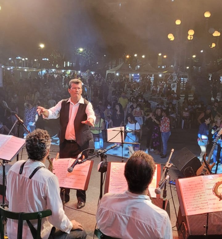 Projeto 'Bailes da Cidade' segue neste domingo com apresentações de orquestras no Campo Grande