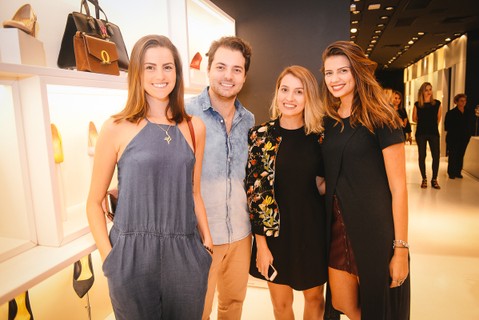 Carolina Kluwe Fagundes, Guilherme Dias, Danielle Tretto e Carolina Pedroso