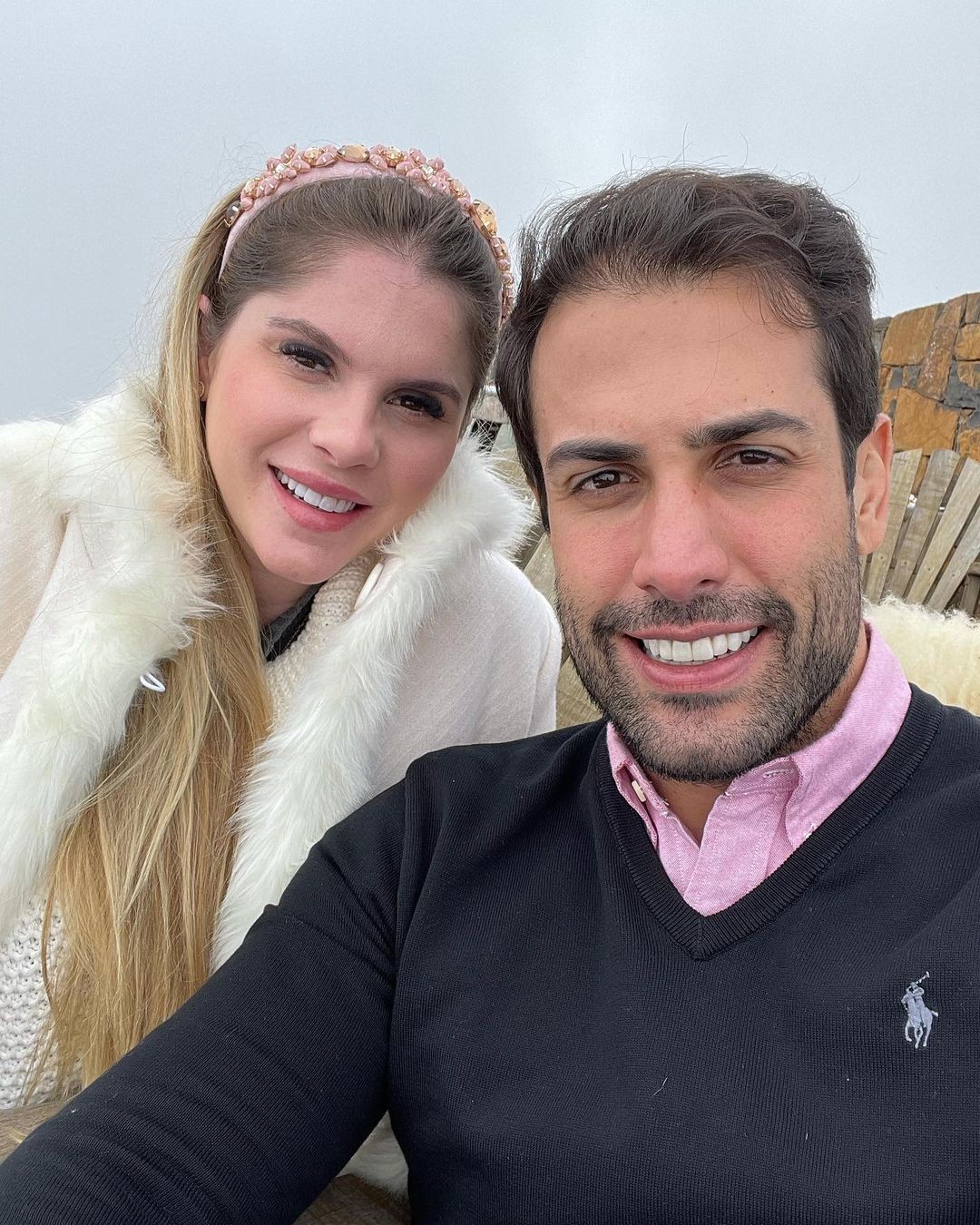 Bárbara Evans posa para novas fotos em viagem romântica com o marido, Gustavo Theodoro (Foto: Reprodução / Instagram)