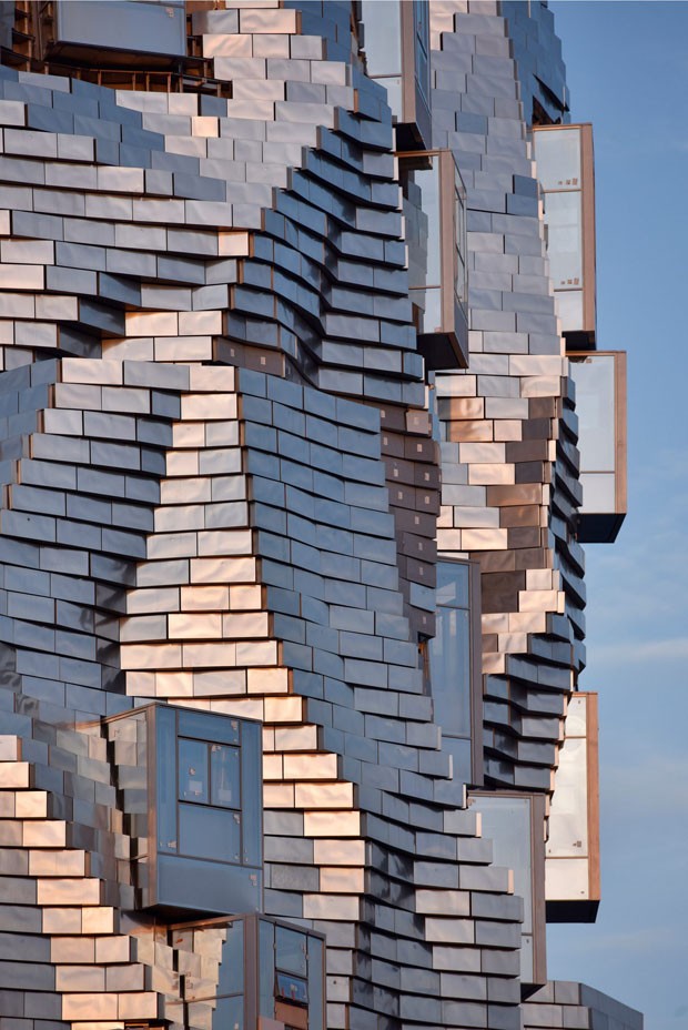 Torre de alumínio projetada por Frank Gehry toma forma na França (Foto: Divulgação)