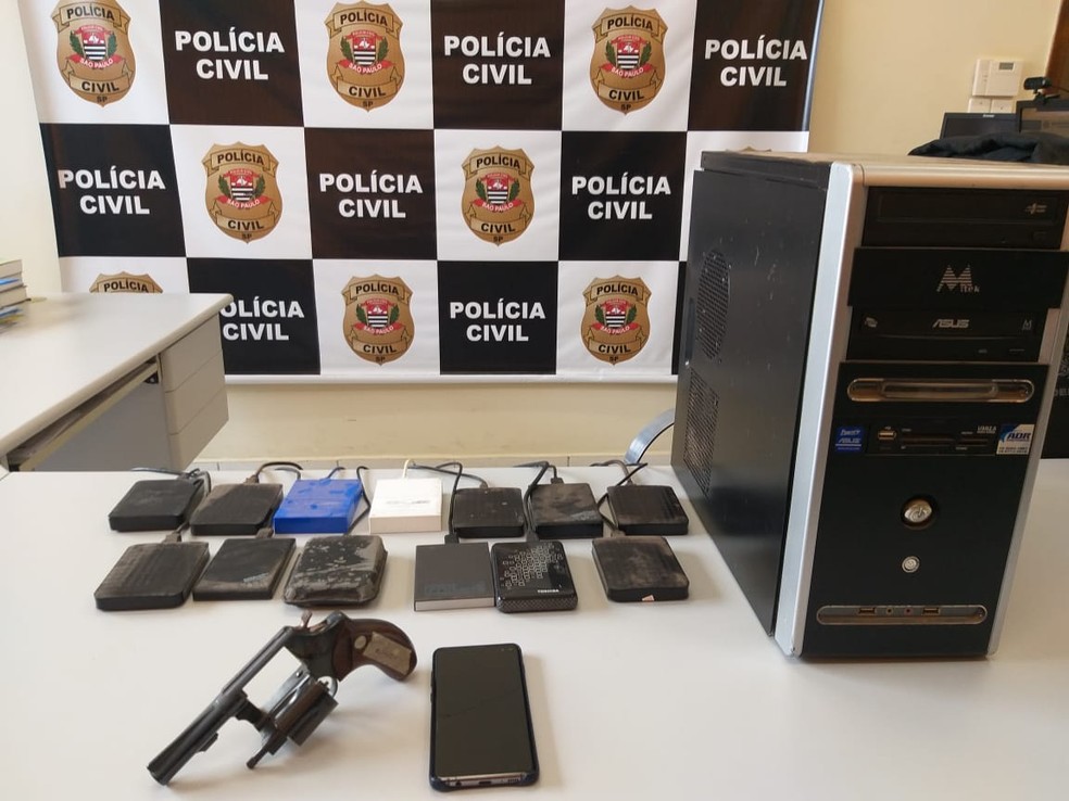 Operação policial de combate à pedofilia é realizada nas regiões de Prudente, Araçatuba e Bauru — Foto: Polícia Civil