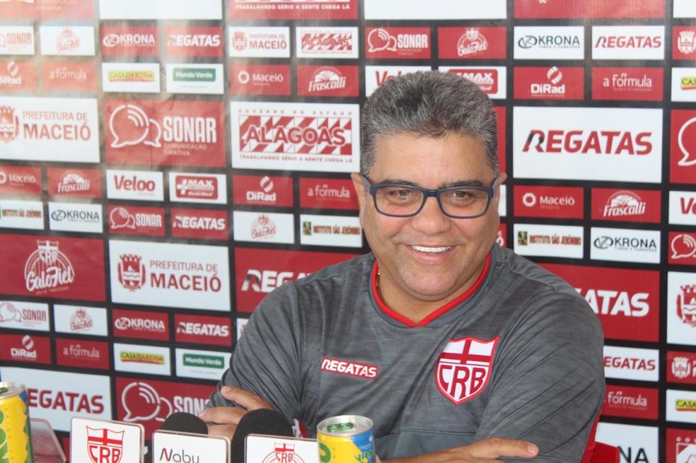 Marcelo Cabo elogia empenho de Gamalho — Foto: João Alvim/GloboEsporte.com