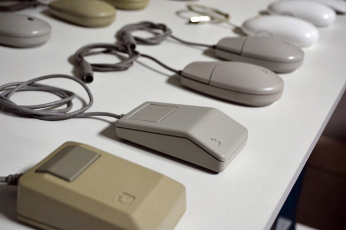 Diversos modelos de mouse já lançados pela maçã (Foto: Divulgação/HiMaker)