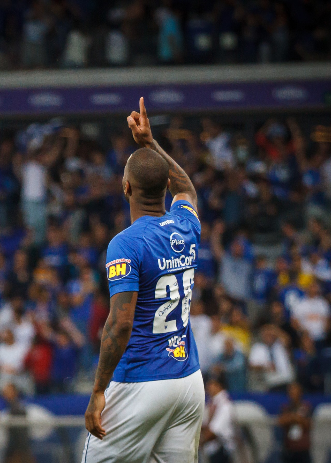 Ampliação de contrato de Dedé com o Cruzeiro é publicada no BID da CBF