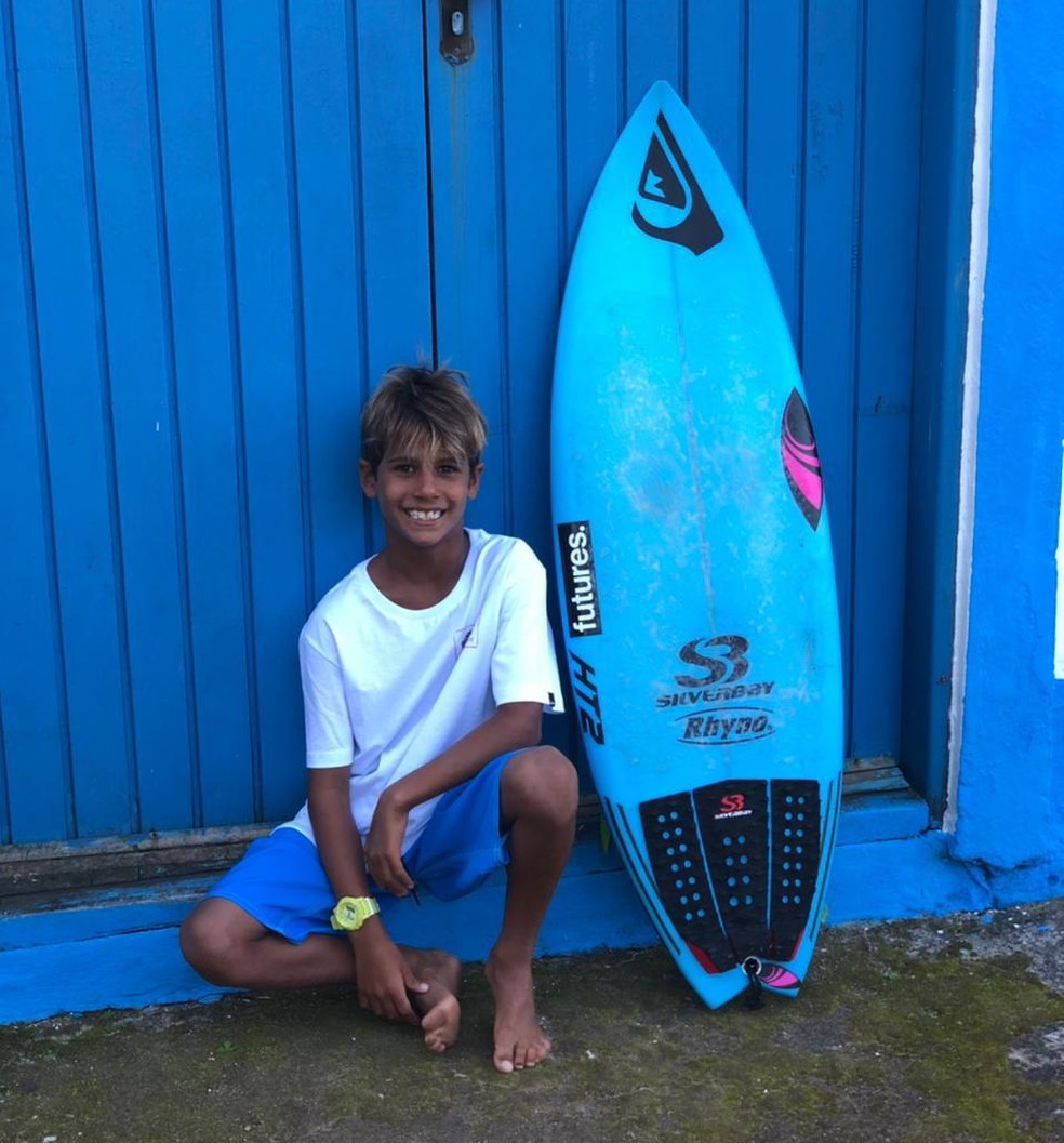 Em Baía Formosa, Matheus Jhones, de 8 anos, se inspira em Ítalo Ferreira — Foto: Cedida