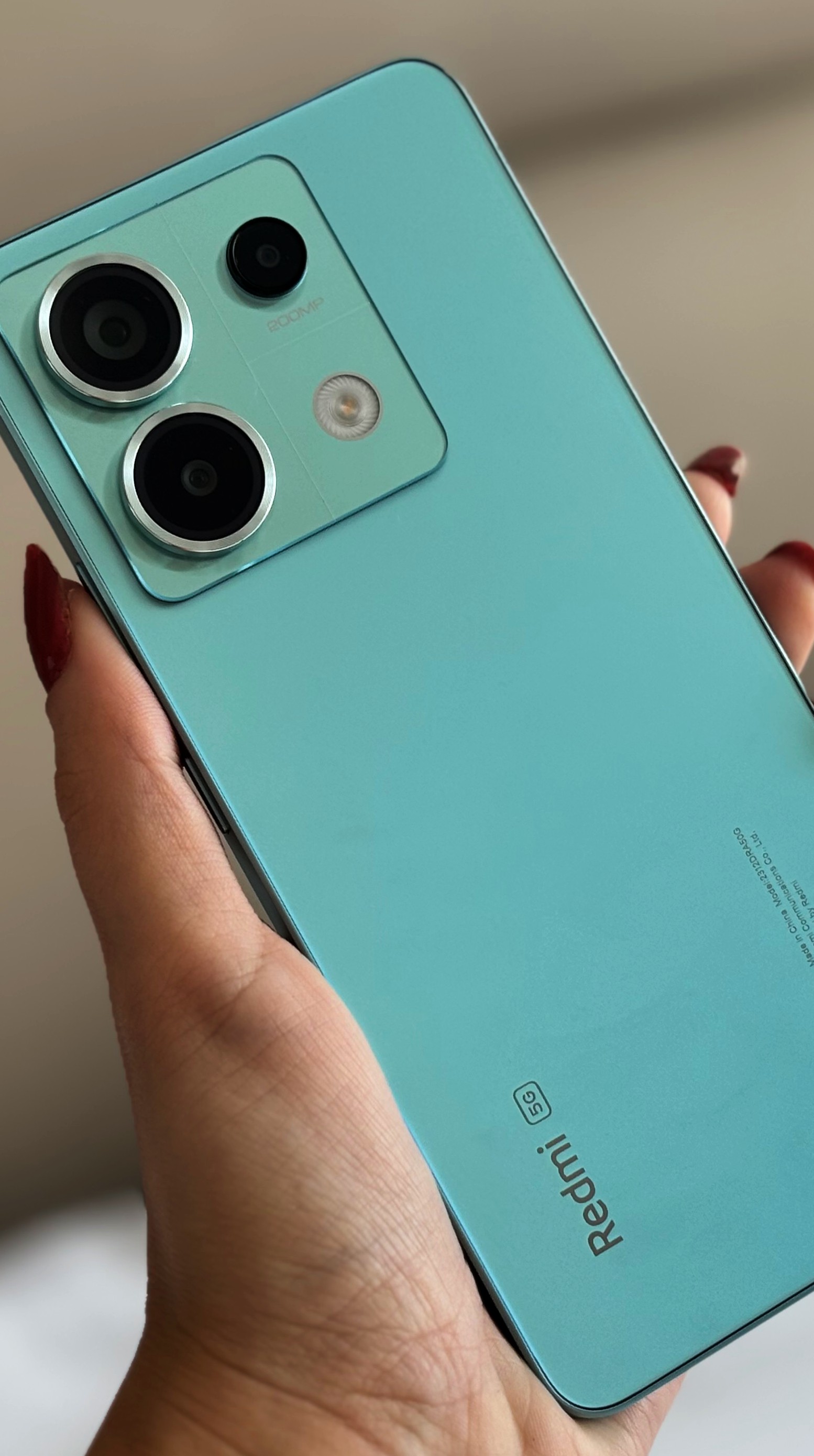 5 celulares que ninguém 'dá nada', mas que entregam TUDO