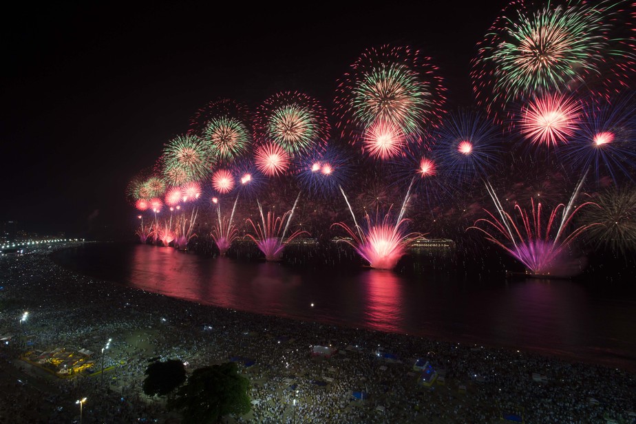 Réveillon 2023: fogos com mais brilho e menos barulho na festa em  Copacabana | Rio | O Globo