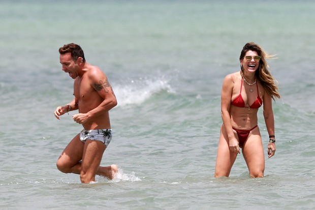 Flávia Alessandra e Matheus Mazzafera em Jericoacoara (Foto: Agnews) Flávia Alessandra e Matheus Mazzafera em Jericoacoara (Foto: Agnews)