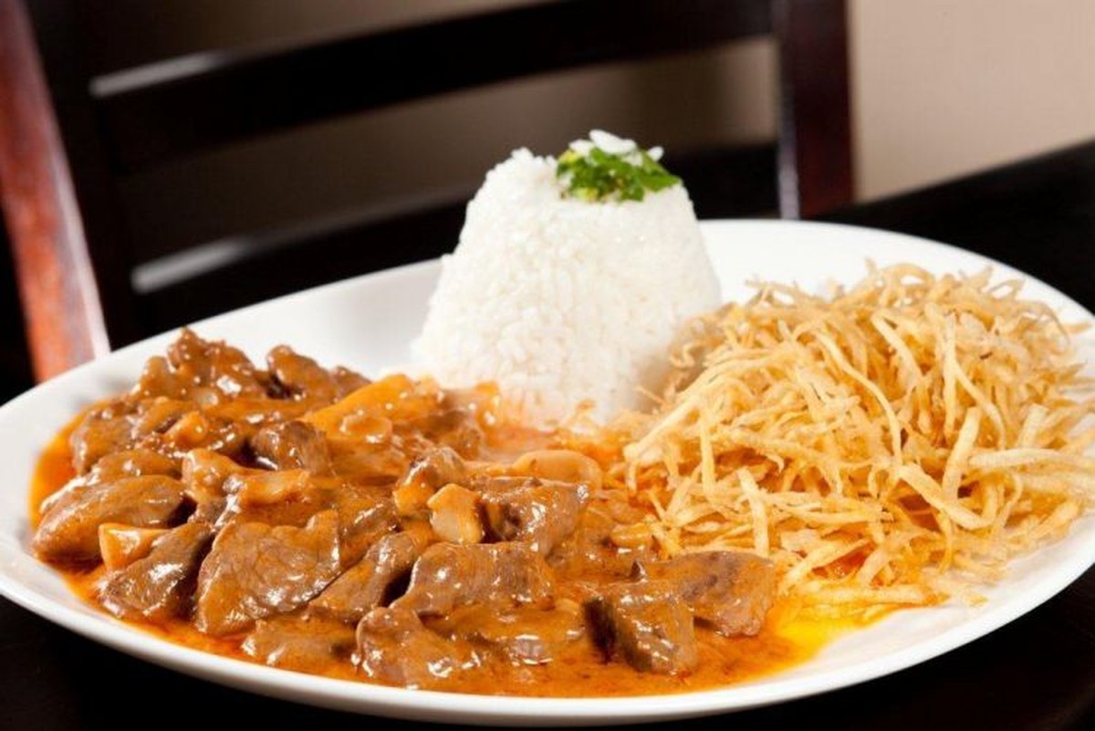 Estrogonofe de Carne com Cenoura Receitas Gshow Gshow