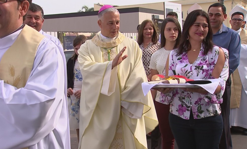 Bispo Manoel foi escolhido para conduzir a diocese de Registro (Foto: ReproduÃ§Ã£o/TV TEM)