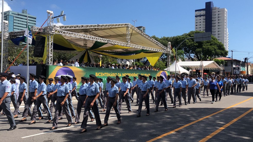 Comemoração dos 200 anos da Independência do Brasil: desfile atrai público  à Praça Cívica em Natal | Rio Grande do Norte | G1