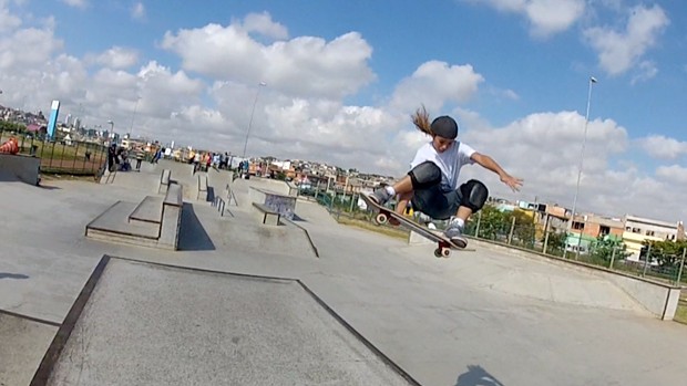 Cearense vence etapa de circuito de skate street amador em