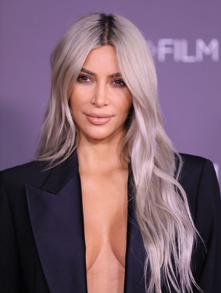 Cabelo platinado: veja 7 inspirações de celebridades que aderiram ao