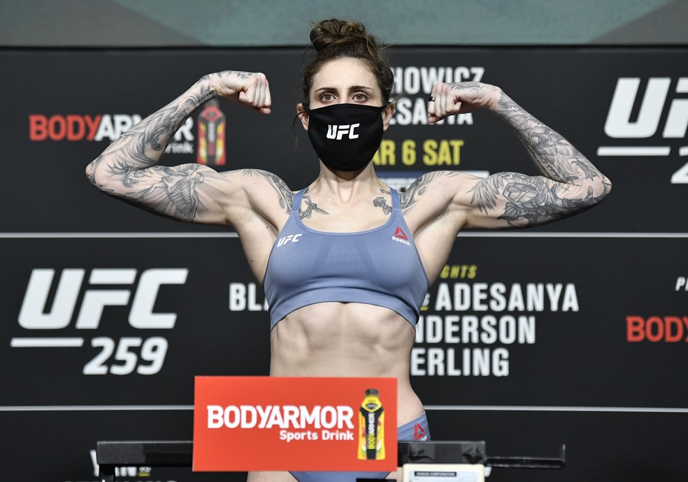 Megan Anderson bateu 65,5kg — Foto: Jeff Bottari/Zuffa LLC