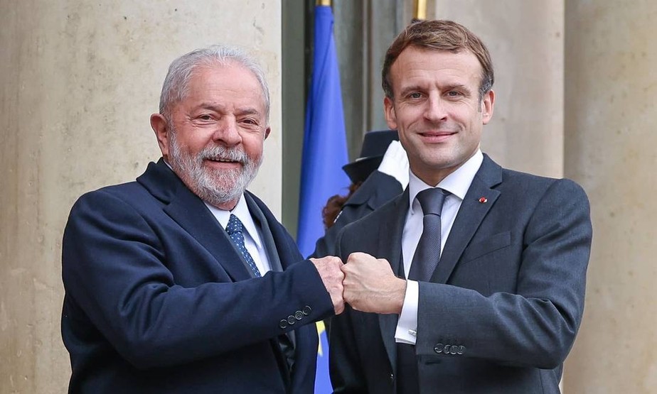 Lula e Macron em Paris em 2021: depois de lançar ofensas pessoais contra o francês, Bolsonaro fez saber que não queria contatos políticos com o país
