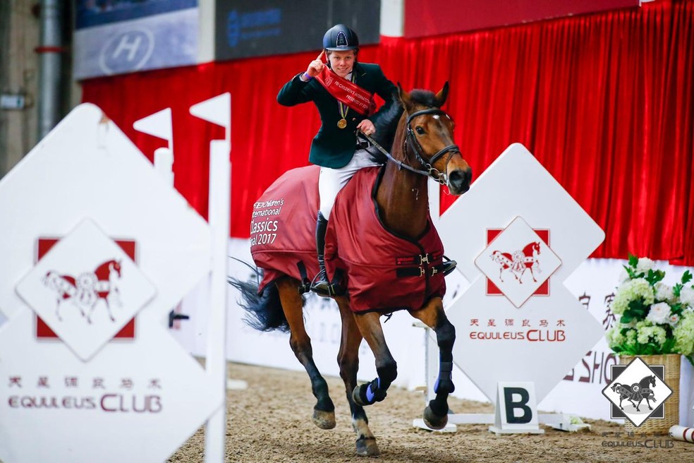 Philip Greenlees é campeão mundial children — Foto: Divulgação FEI