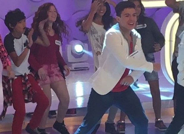 Thomaz Costa como candidato do quadro Dance Se Puder, competição de dança do programa Eliana (Foto: Reprodução/Instagram)