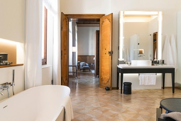 Katy Perry e Orlando Bloom curtem Veneza em hotel com diária de R$ 32 mil (Foto: Divulgação)