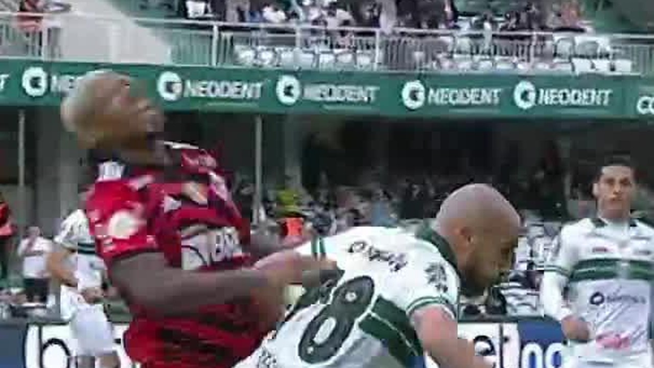 Que isso, Marinho! Atacante do Flamengo faz simula&ccedil;&atilde;o bizarra