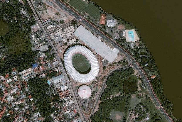 Foto de satélite do Beira-Rio, em 28 de maio de 2014 (Foto: CNES 2014 Distribution Astrium Services/Spot Image S.A/AFP)