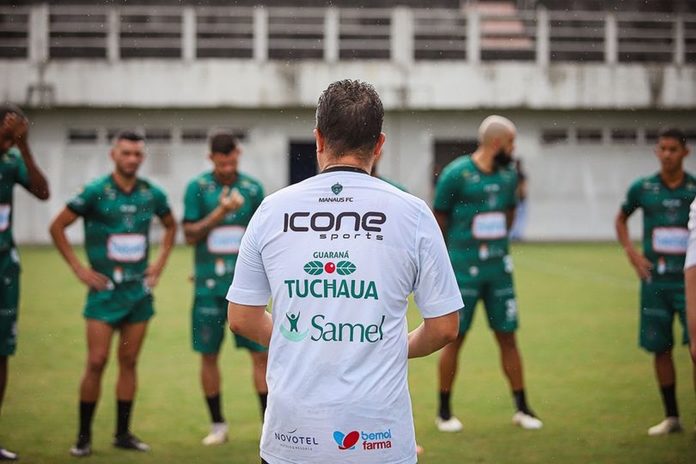 Evaristo Piza foca em duelo contra o Remo — Foto: Ismael Monteiro/Manaus FC