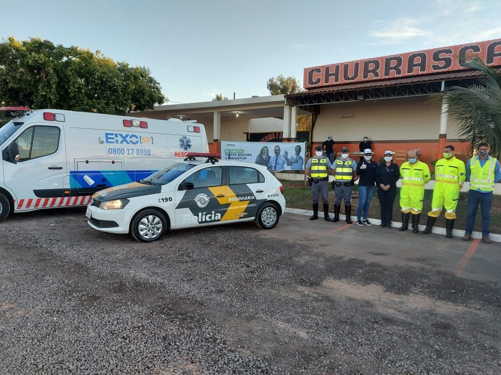 Homenagem ao Dia do Motorista foi realizada em Osvaldo Cruz — Foto: Polícia Militar Rodoviária