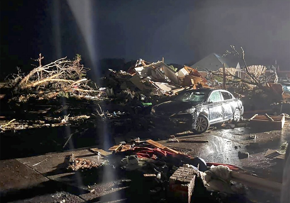 Tornado na Carolina do Norte, EUA, deixa mortos e feridos | Mundo | G1