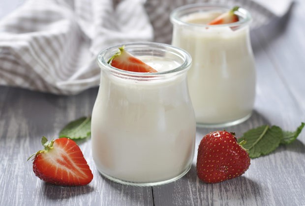 O iogurte grego é o mais indicado para quem quer uma alimentação saudável (Foto: Thinkstock)