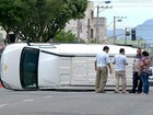 Acidente entre ônibus do Transcol e van deixa ferido em Vila Velha, ES