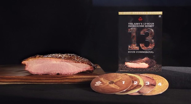Carne defumada por 13 horas rende a propaganda mais longa do mundo (Foto: Reprodução)