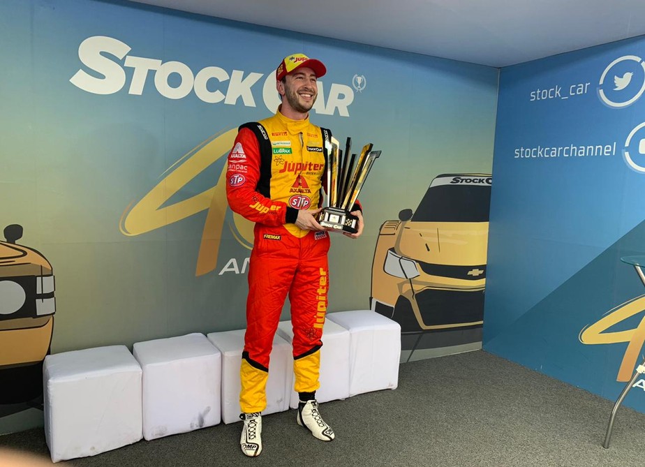 Stock Car: Gabriel Casagrande dribla a chuva e larga na pole na etapa de Goiânia
