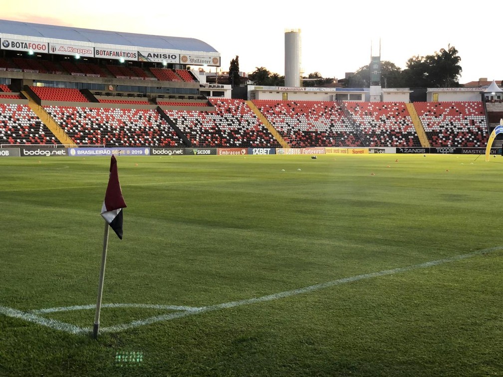 Estádio Santa Cruz, palco da partida — Foto: Nadja Mauad