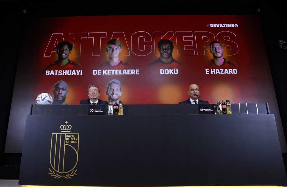 Roberto Martnez ( direita), tcnico da Blgica, durante a convocao para a Copa do Mundo  Foto: Reuters