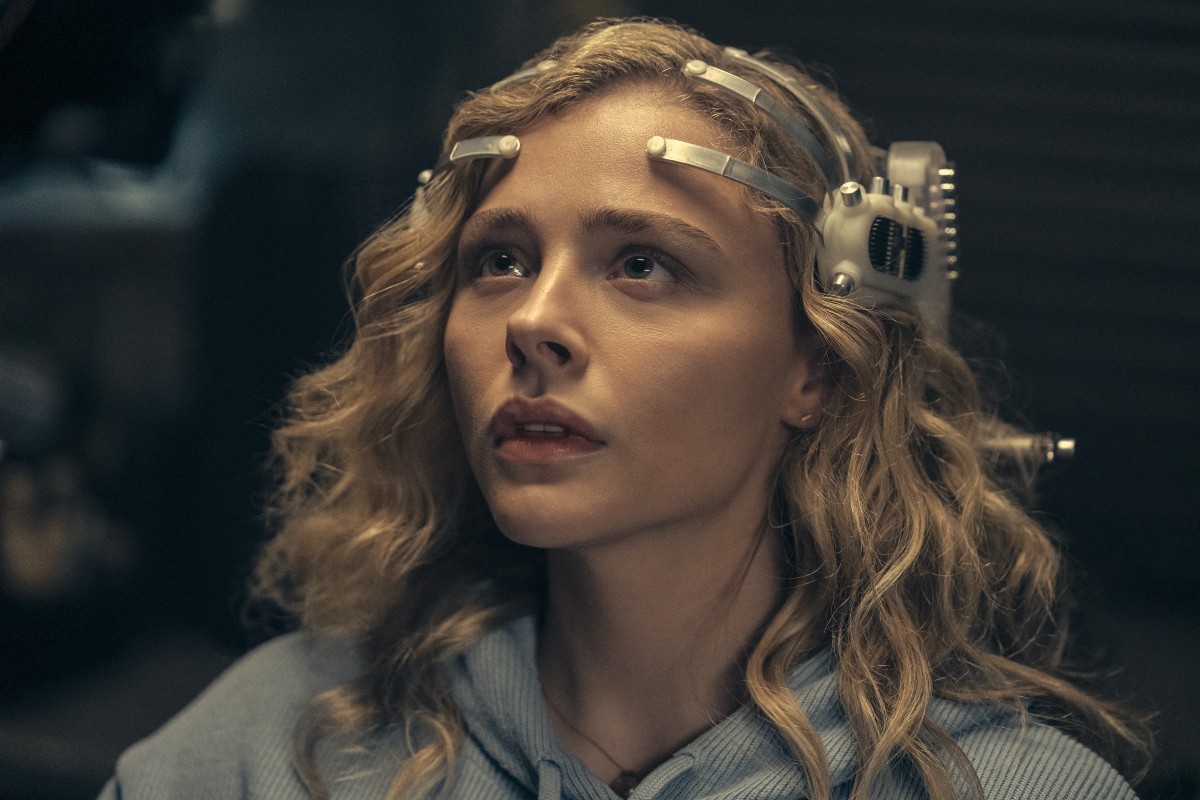 Conheça Periféricos, nova série de ficção científica da Amazon Prime