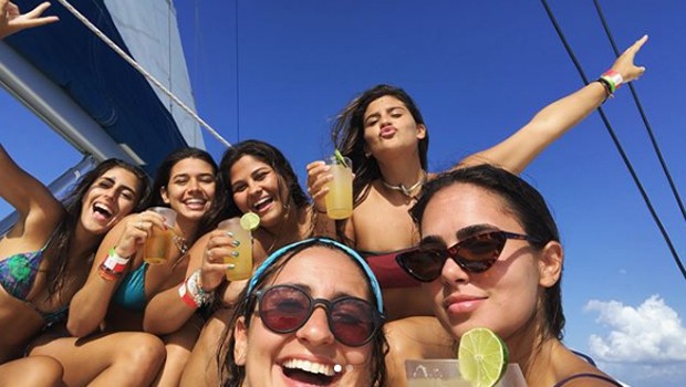 Giulia Costa e amigas no México (Foto: Reprodução/Instagram)