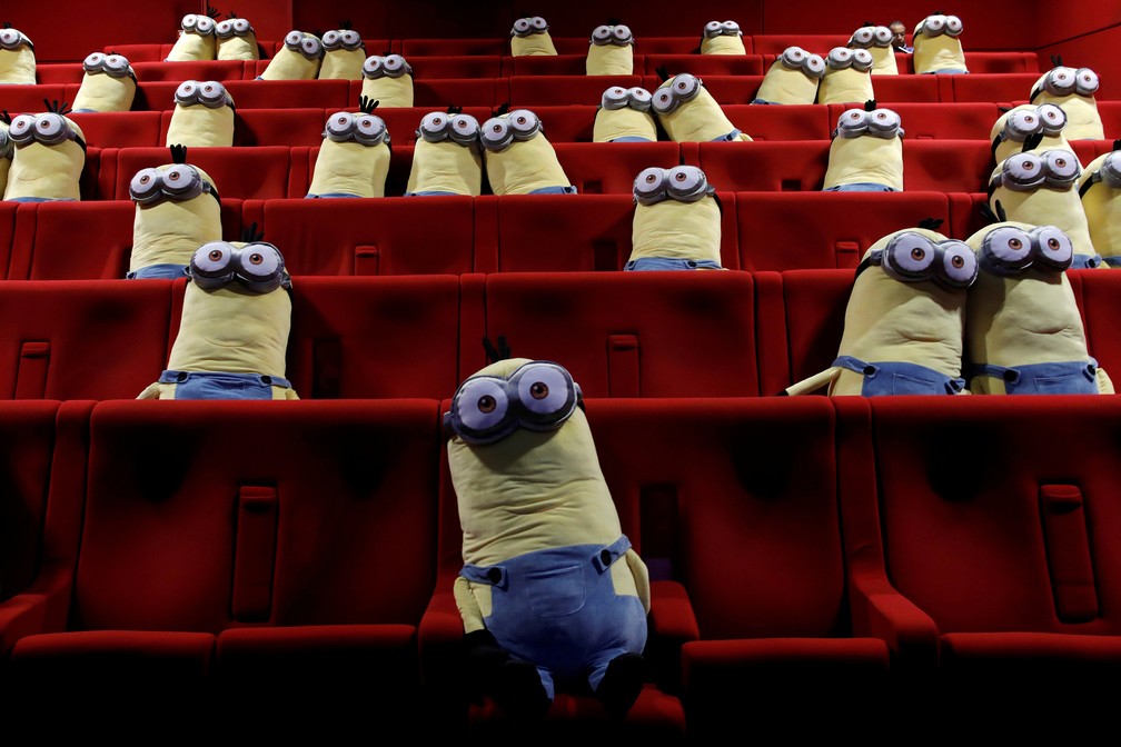 22 de junho - Minions são vistos em cadeiras de cinema para manter o distanciamento social entre os espectadores, no cinema MK2, em Paris, na França  — Foto: Benoit Tessier/Reuters
