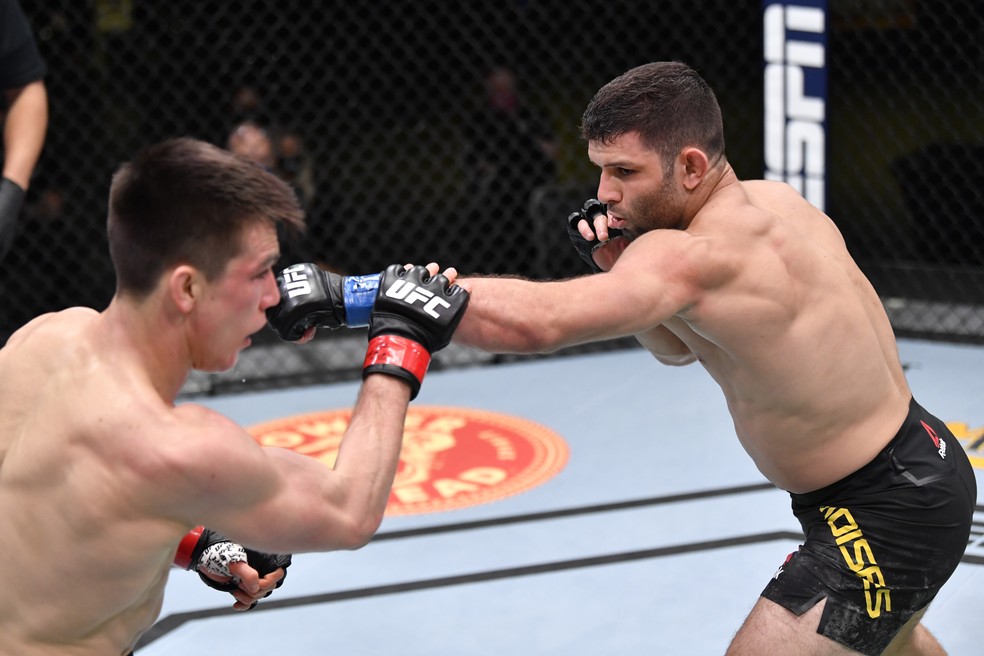 Thiago Moisés Alexander Hernandez UFC Rozenstruik x Gané — Foto: Getty Images